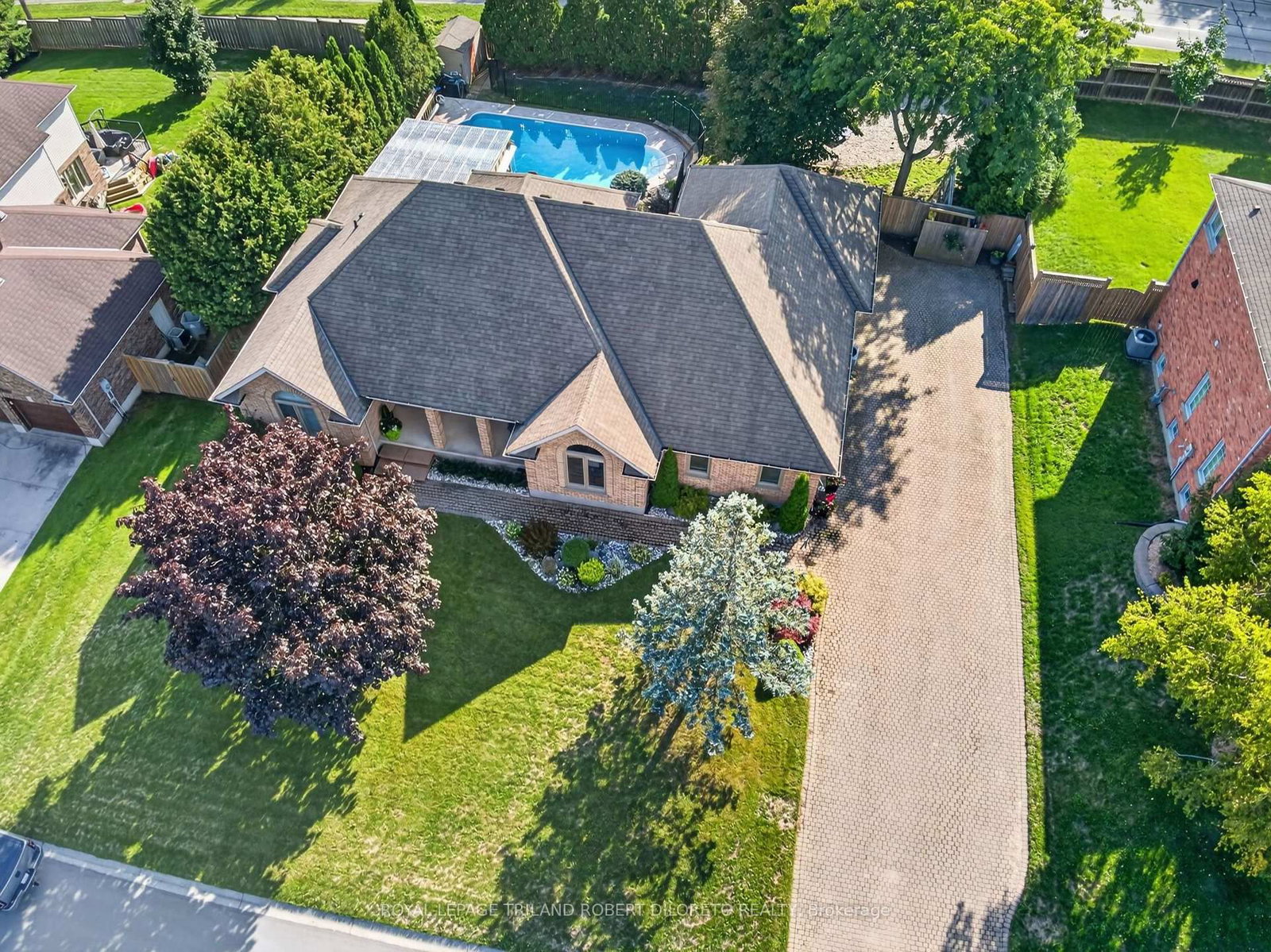 19 Woodland Drive, Middlesex Centre, photo 1