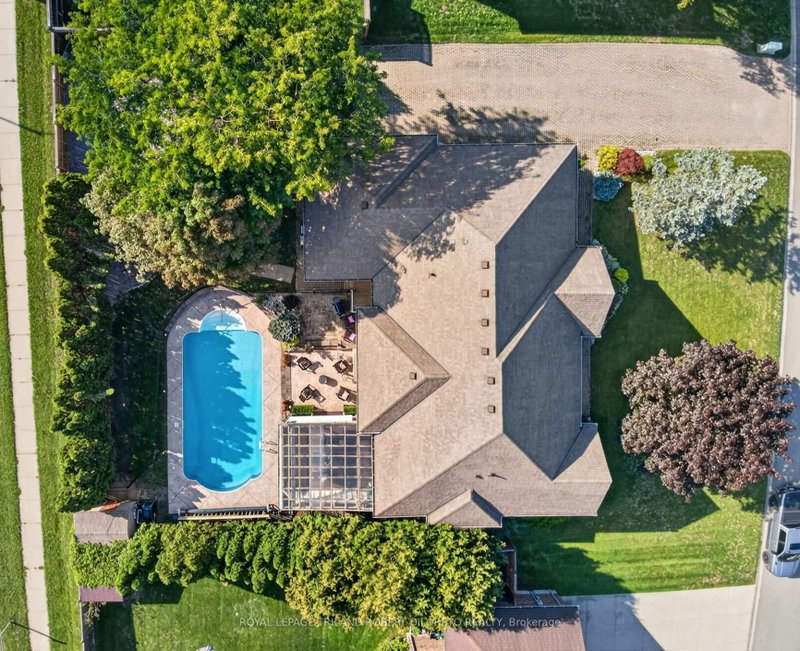 19 Woodland Drive
