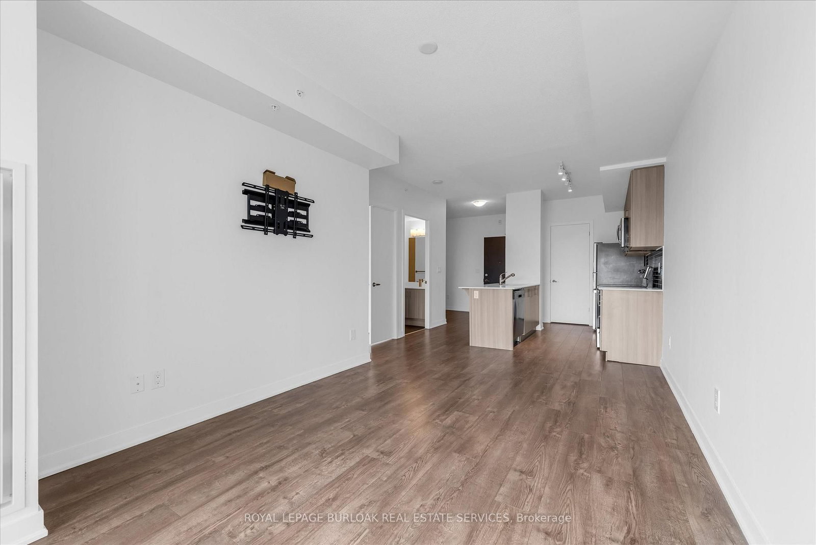 550 North Service Road N • #612 • Grimsby, ON photo 15