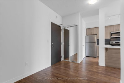 550 North Service Road N • #612 • Grimsby, ON photo 8