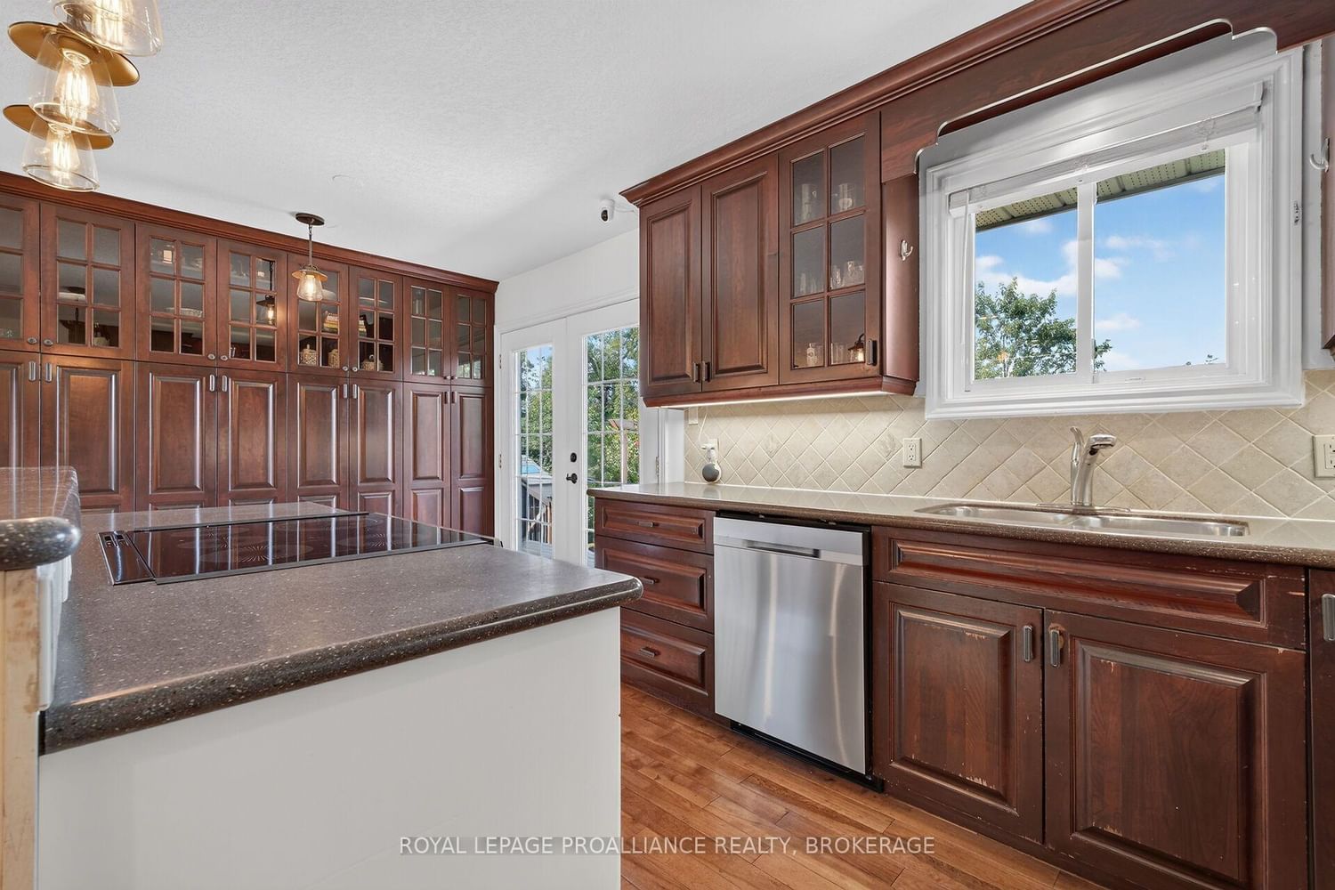 691 Aylmer Crescent • Kingston, ON photo 15
