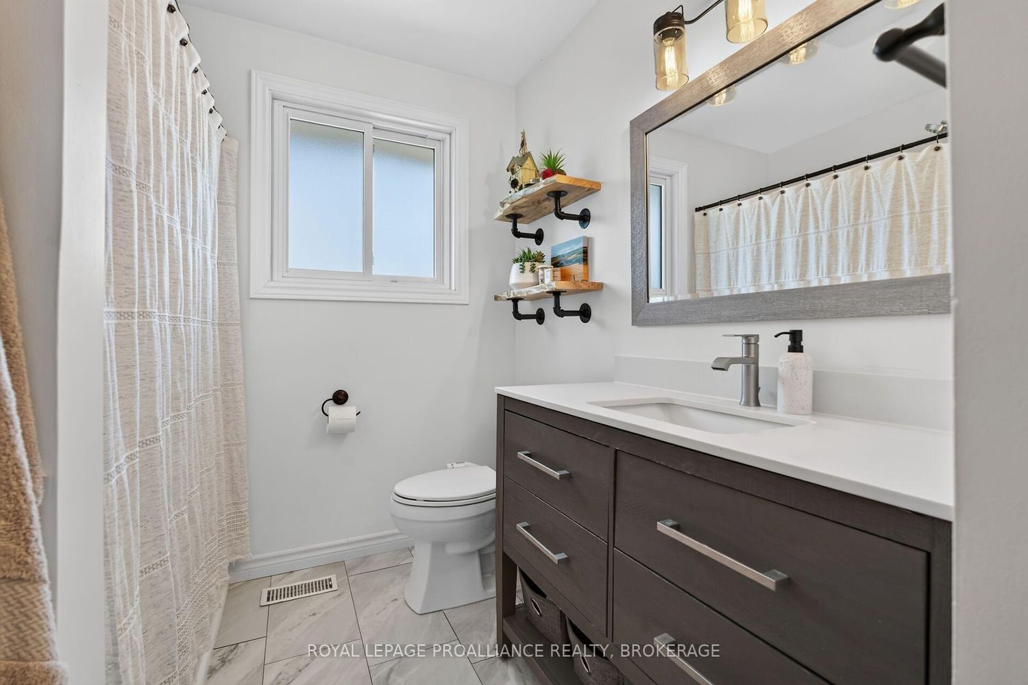 691 Aylmer Crescent • Kingston, ON photo 20
