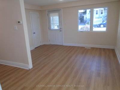 383 Montfort Street N • Ottawa, ON photo 2