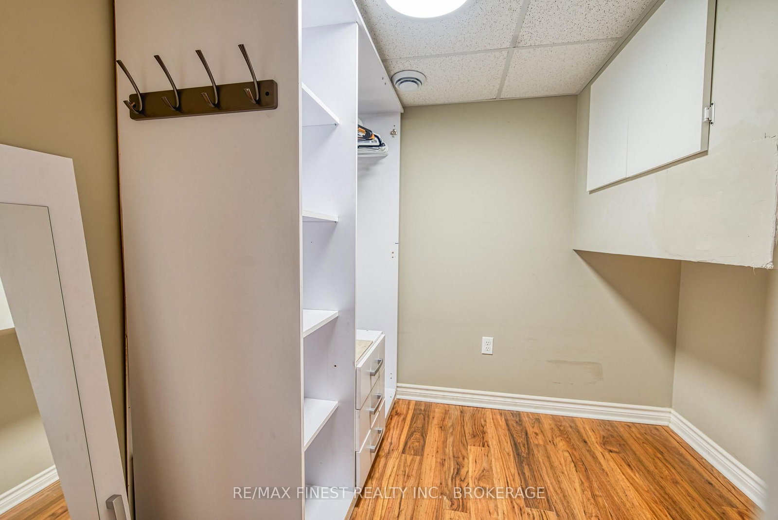 108 Mcdonough Crescent • Loyalist, ON photo 35