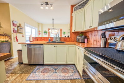 108 Mcdonough Crescent • Loyalist, ON photo 9