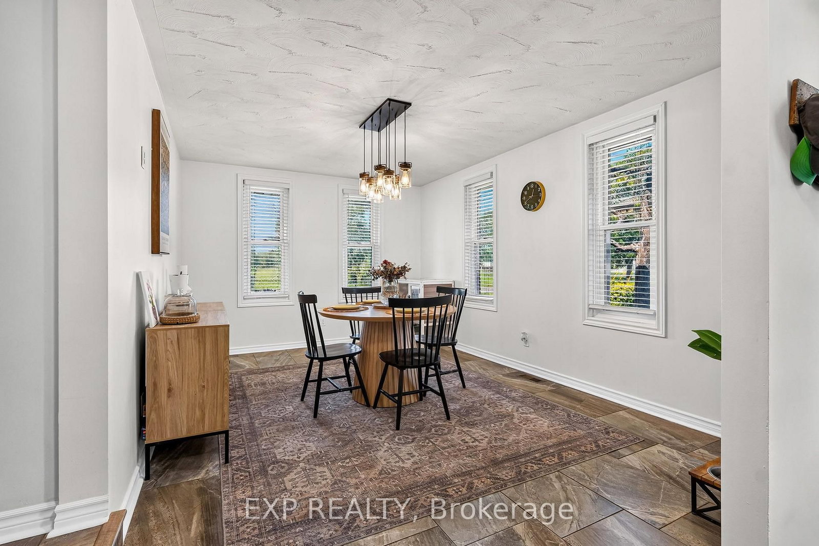 111 Concession Road • Fort Erie, ON photo 11