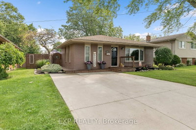 111 Concession Road • Fort Erie, ON photo 3