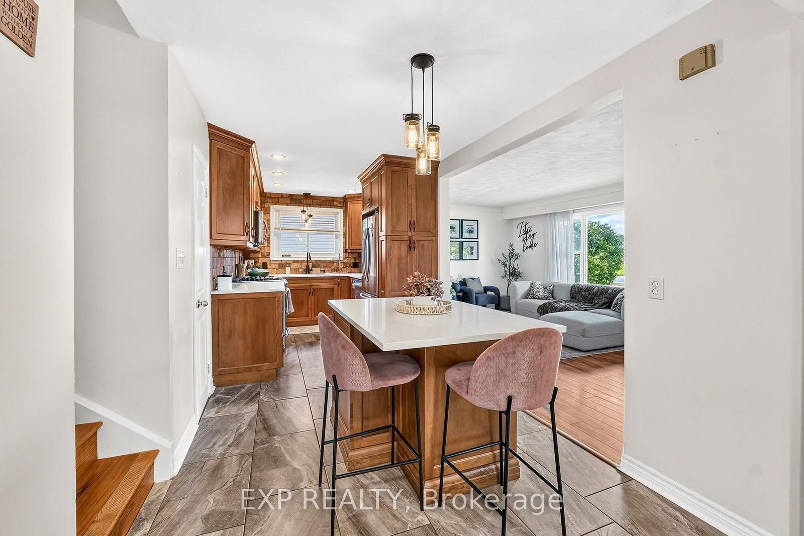 111 Concession Road • Fort Erie, ON photo 8