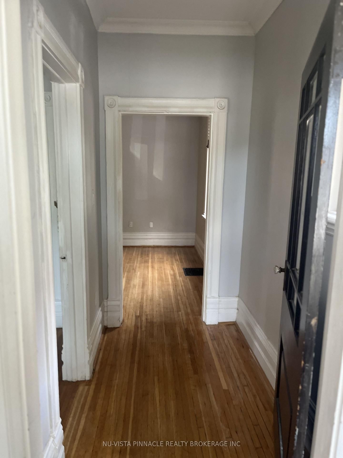 572 Oxford Street E • London East, ON photo 13