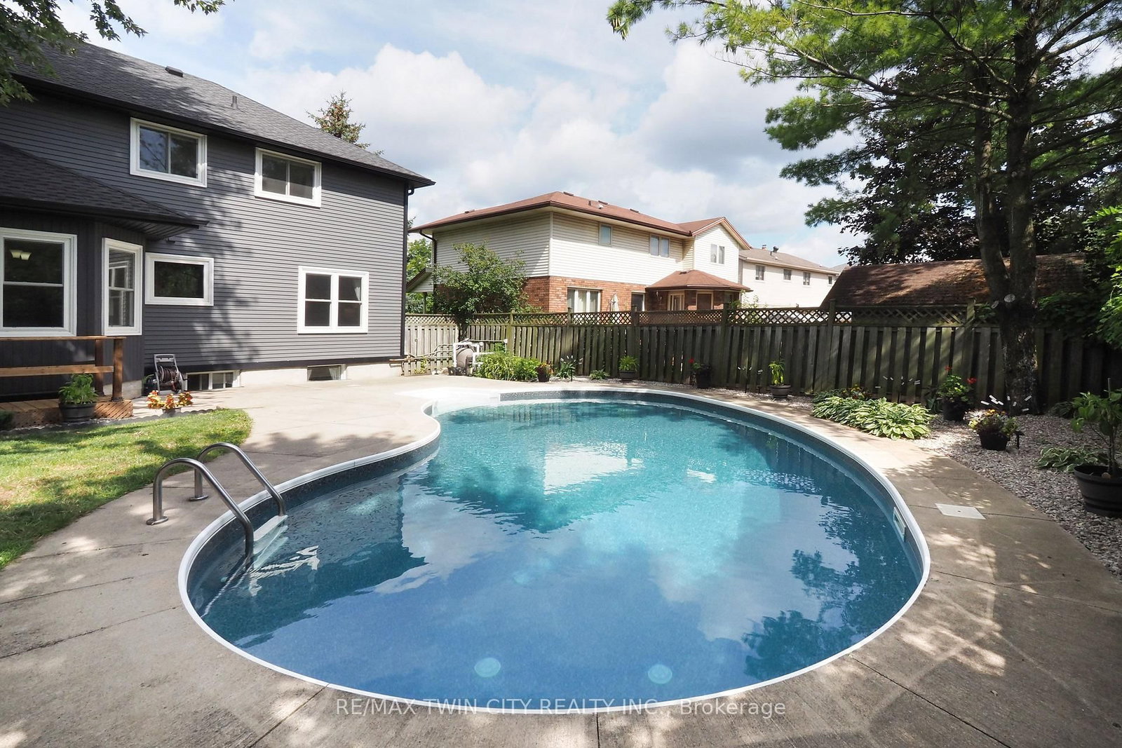 324 Cooper Street • Cambridge, ON photo 32