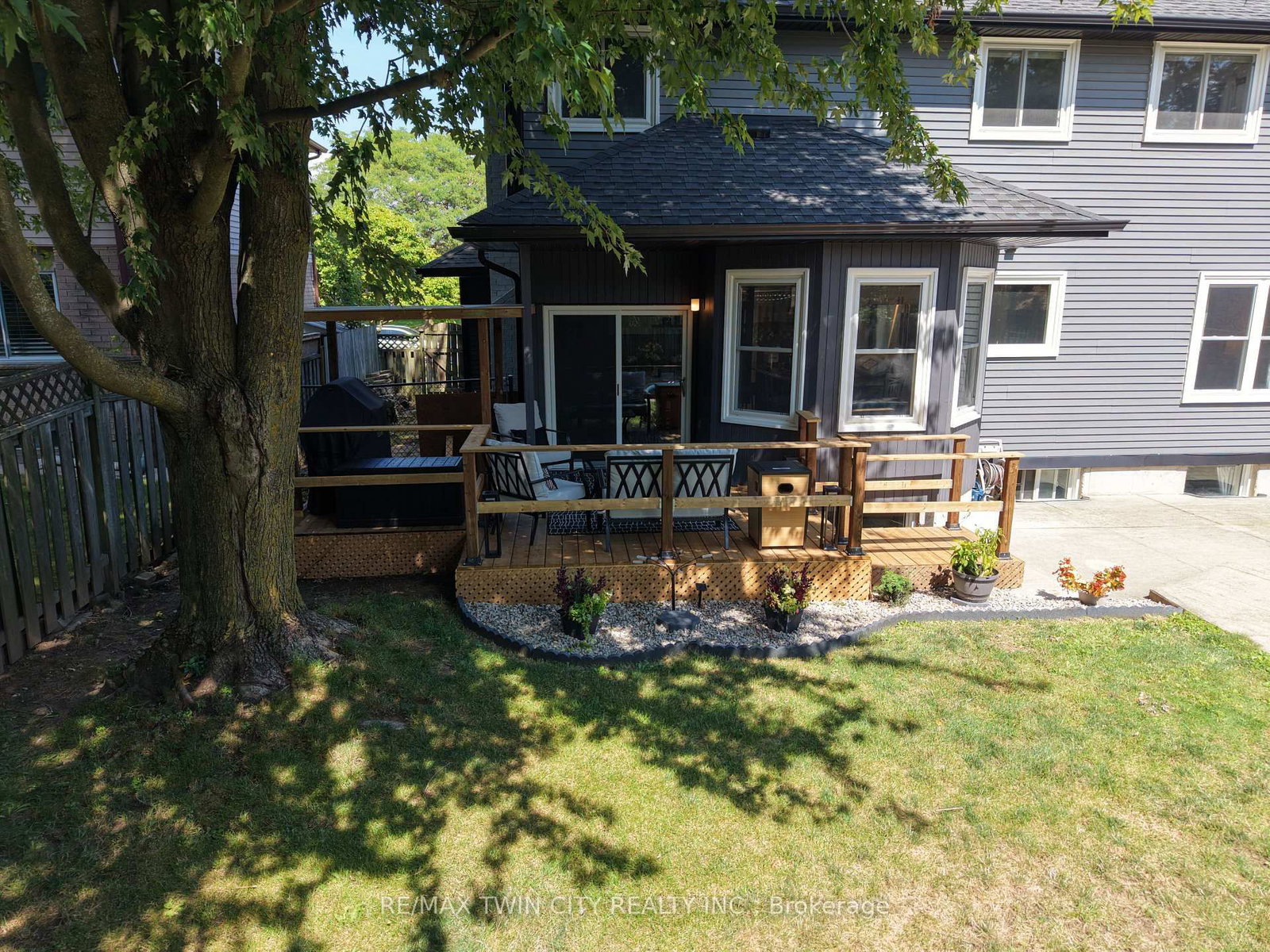 324 Cooper Street • Cambridge, ON photo 40