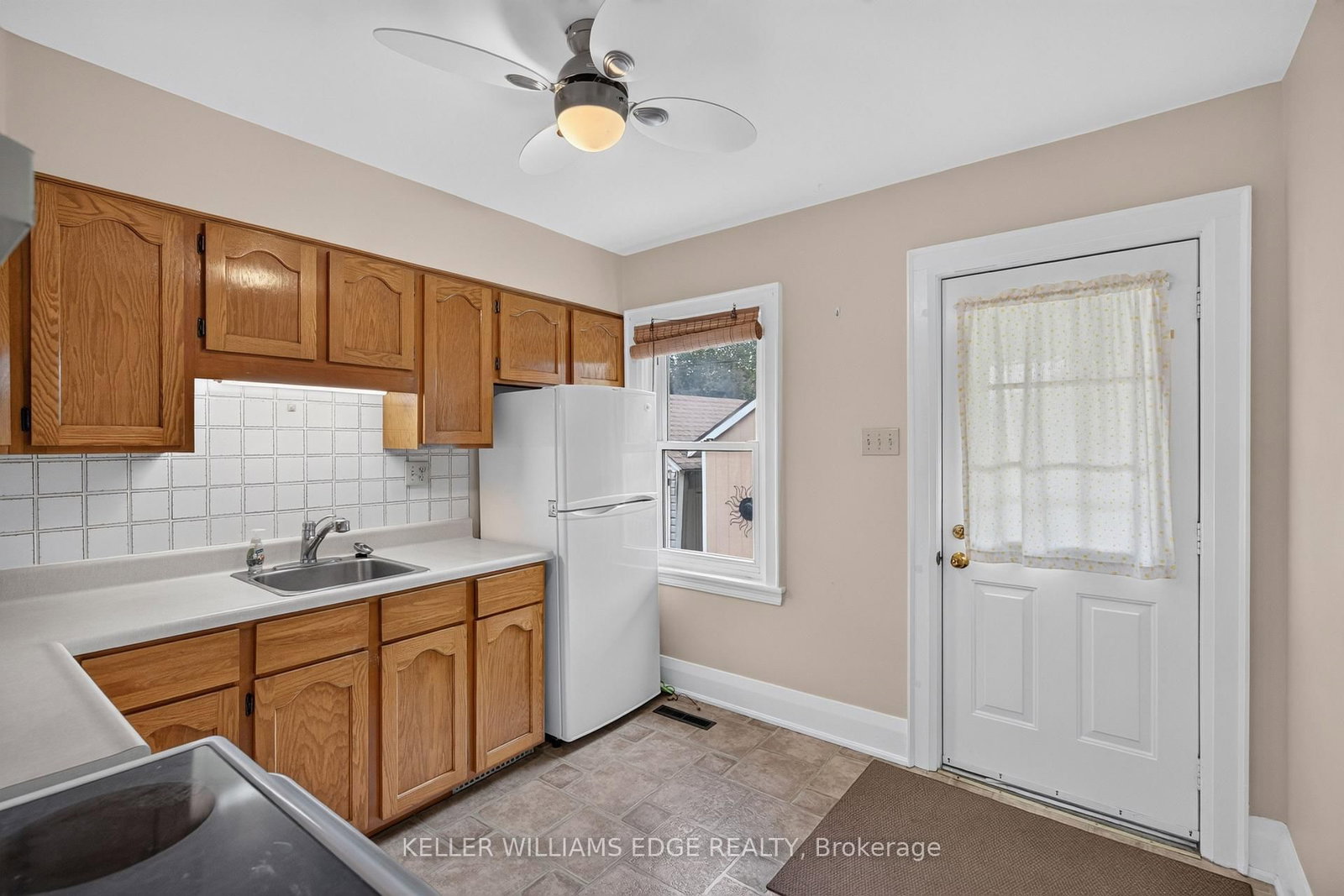 30 Barons Avenue N • Hamilton, ON photo 23