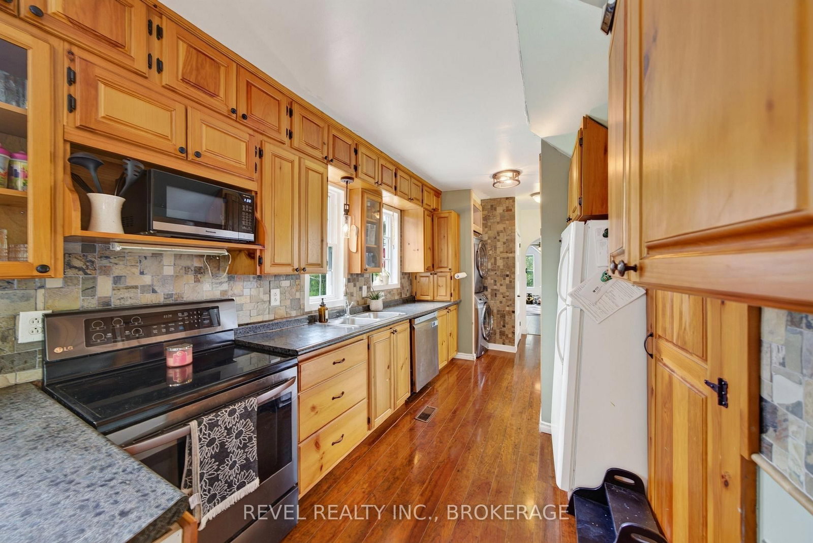 275 Haig Road • Front of Leeds & Seeleys Bay, ON photo 5