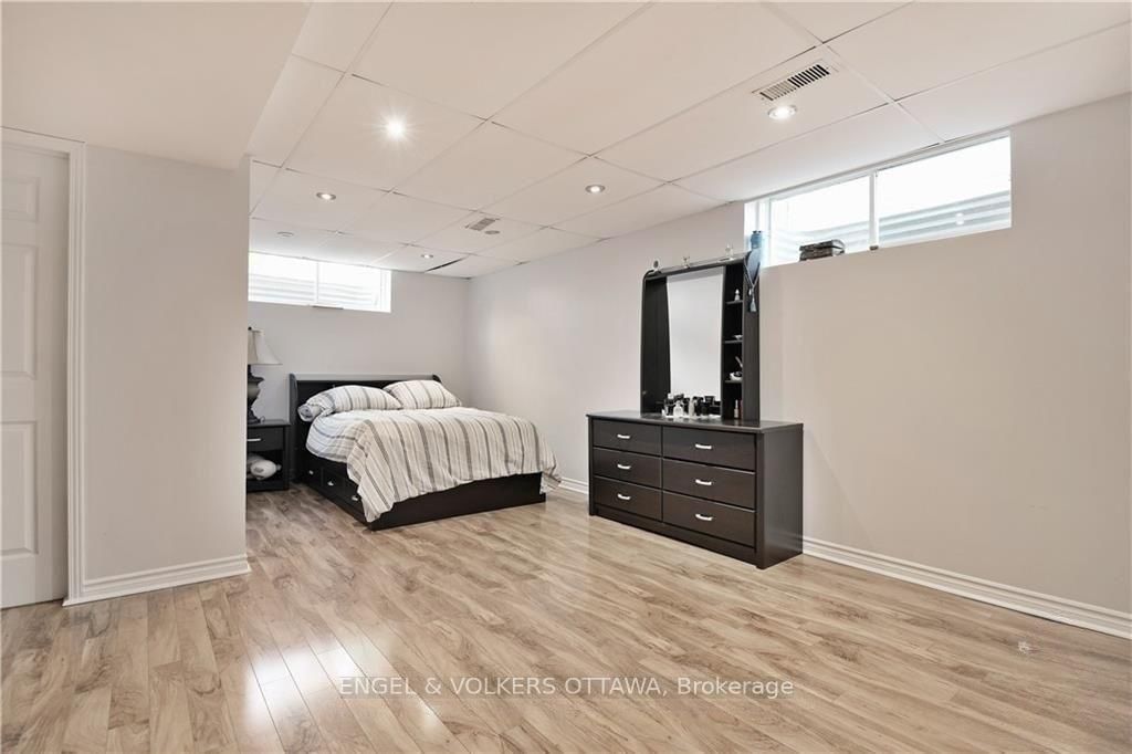 13 Picasso Drive • Ottawa, ON photo 20