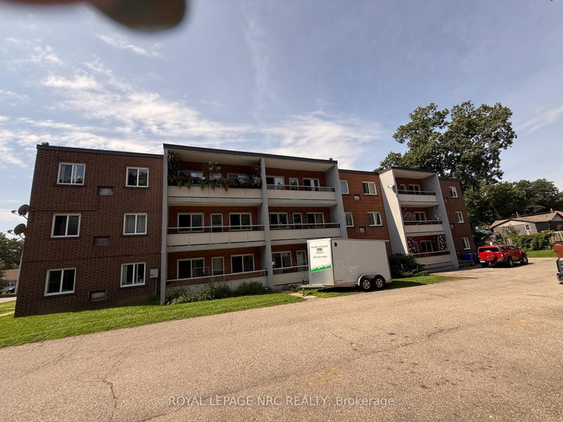 34 - 6035 Murray Street