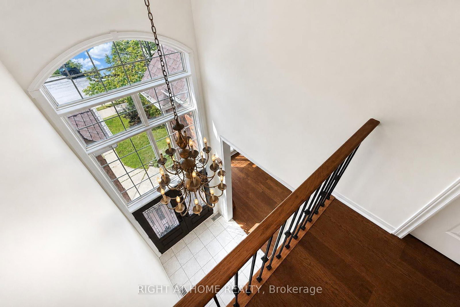 27 Thoroughbred Boulevard • Hamilton, ON photo 40