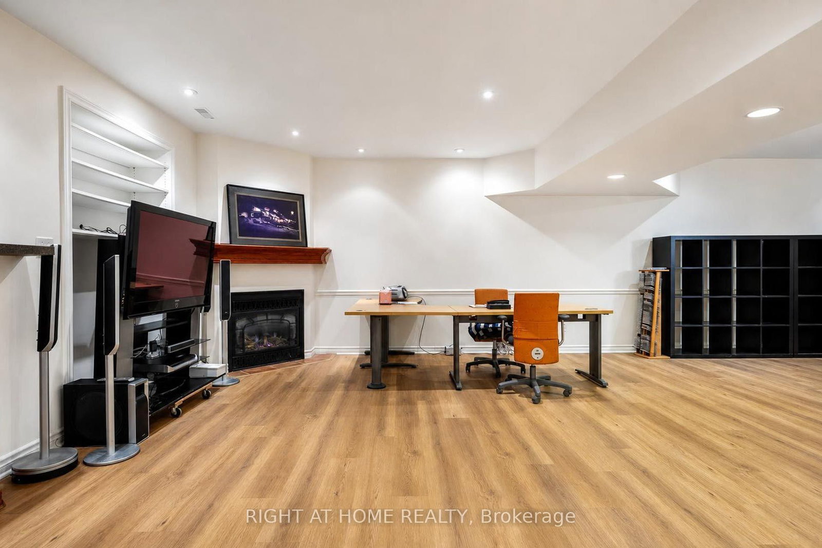 27 Thoroughbred Boulevard • Hamilton, ON photo 44