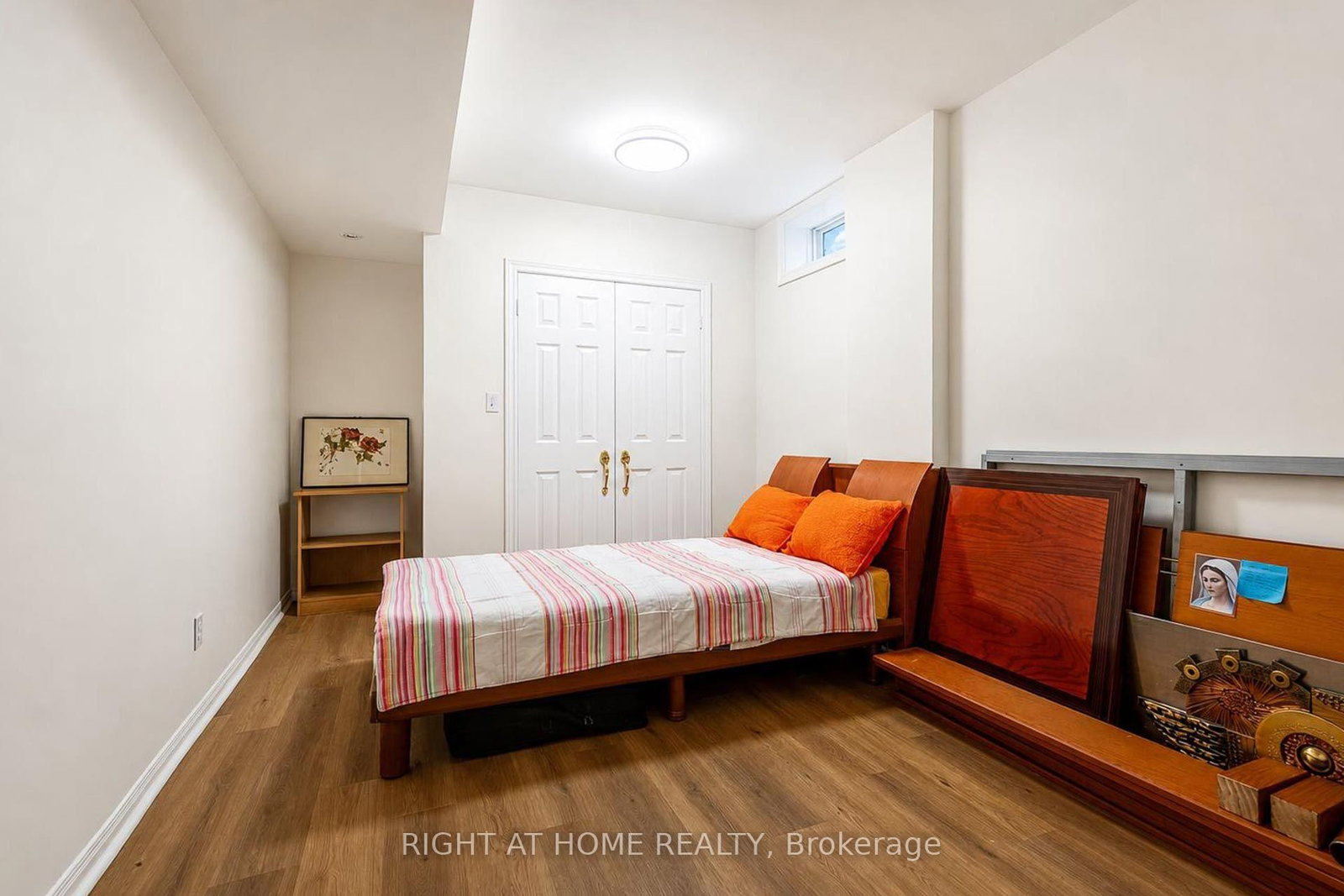 27 Thoroughbred Boulevard • Hamilton, ON photo 47