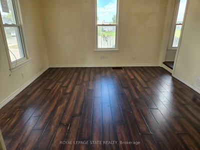 144 Burgar Street • Welland, ON photo 8