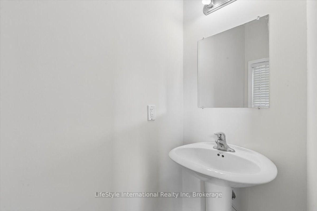 242 Moorlands Crescent • Kitchener, ON photo 6