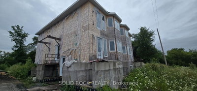 6758 Rocque Street • Orleans, ON photo 3