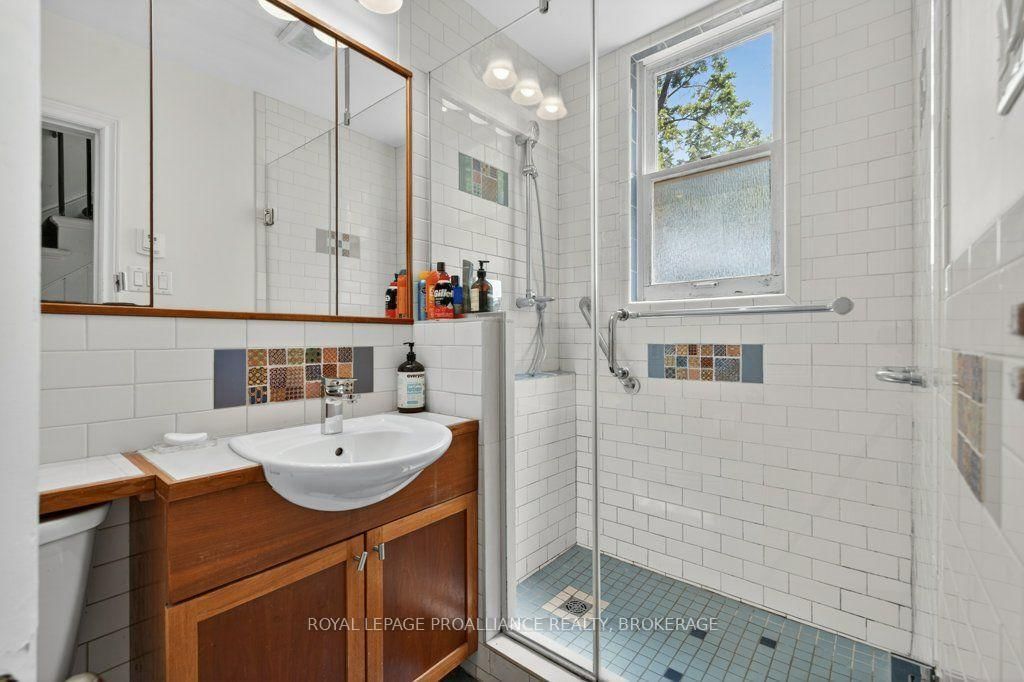 162 Earl Street • Kingston, ON photo 16