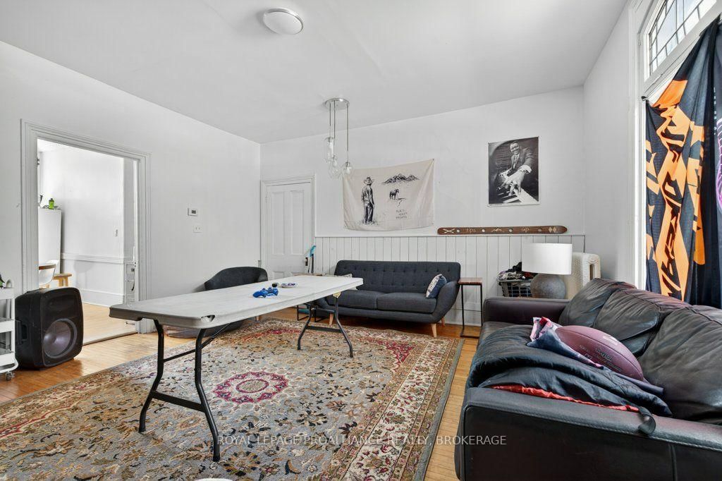 162 Earl Street • Kingston, ON photo 8