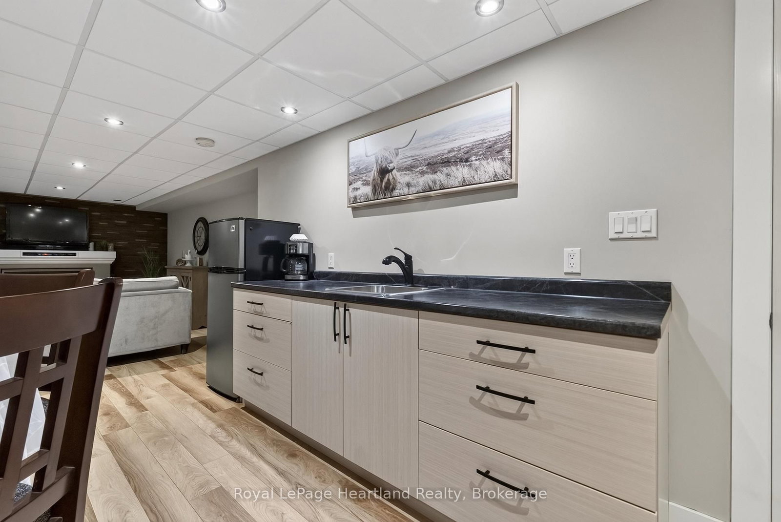 16 Somerset Street • South Huron, ON photo 23