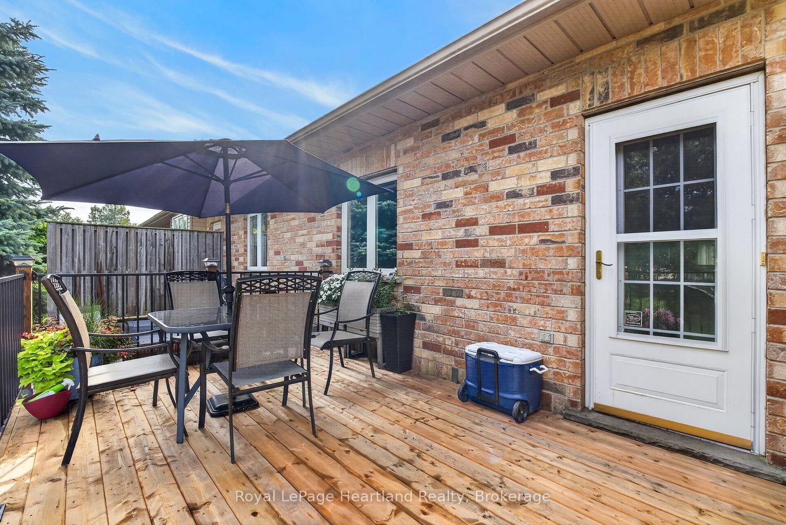 16 Somerset Street • South Huron, ON photo 37