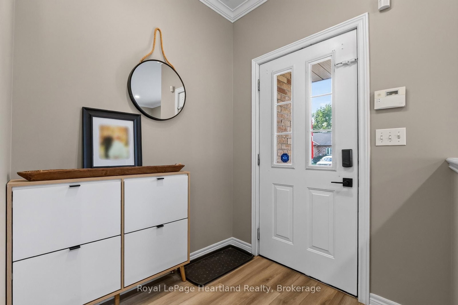 16 Somerset Street • South Huron, ON photo 4