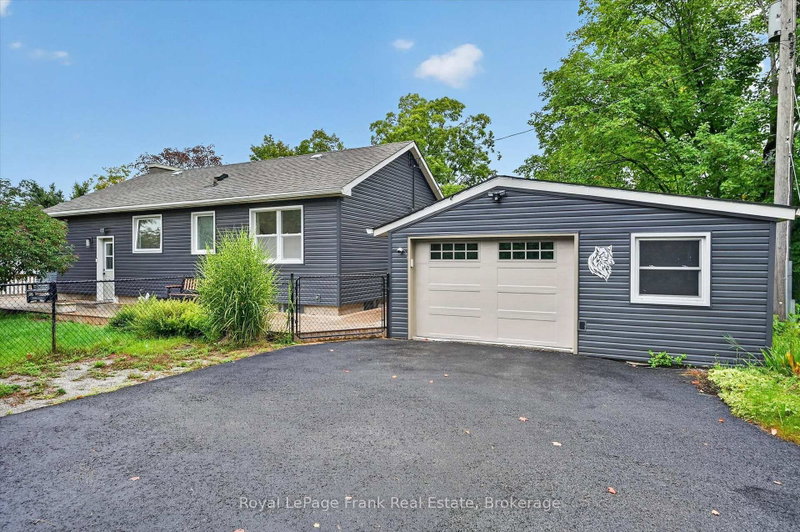 878 Valleyview Drive