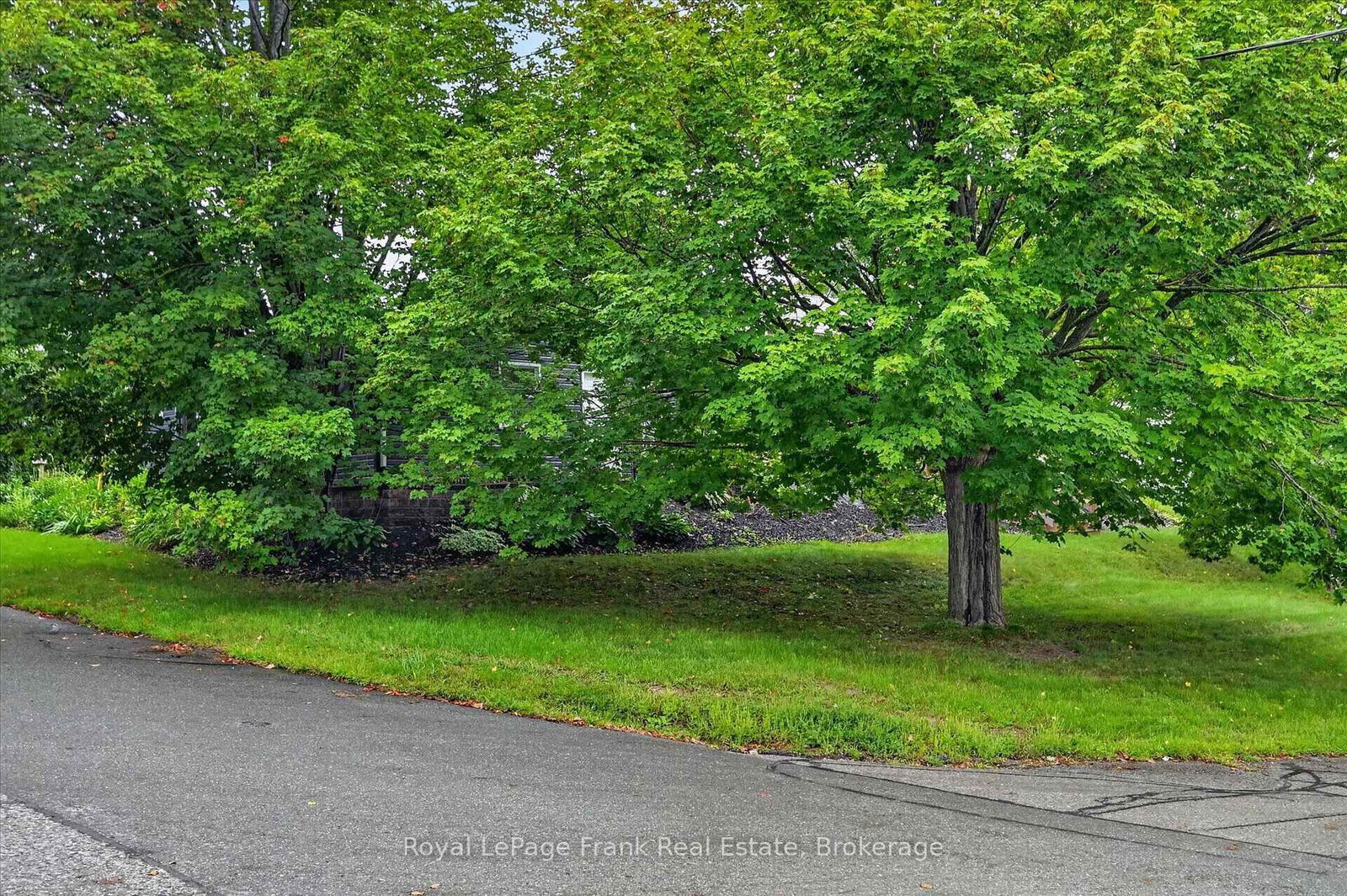 878 Valleyview Drive • Peterborough, ON photo 34