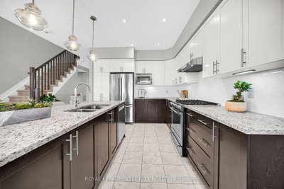 168 Larimar Circle • Ottawa, ON photo 9
