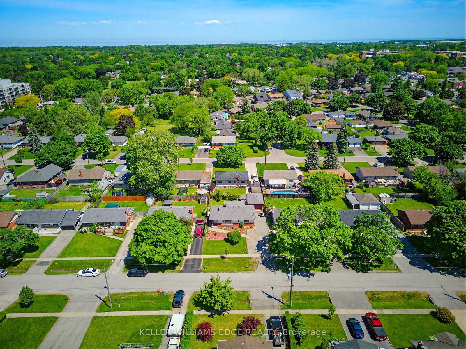 17 Broadmore Avenue • St. Catharines, ON photo 39