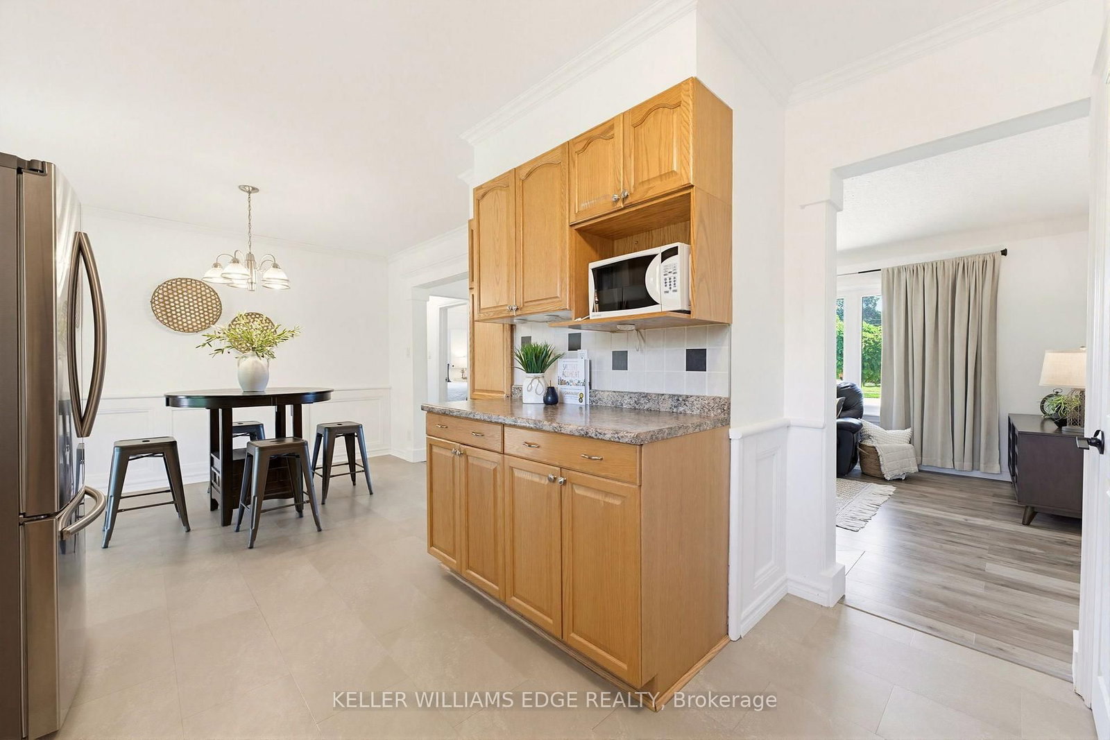 17 Broadmore Avenue • St. Catharines, ON photo 9