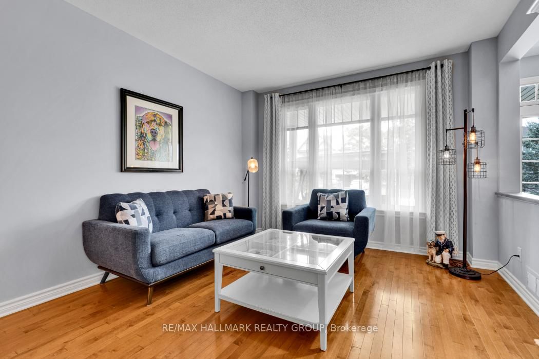 151 Charlie's Lane • Carp, ON photo 6