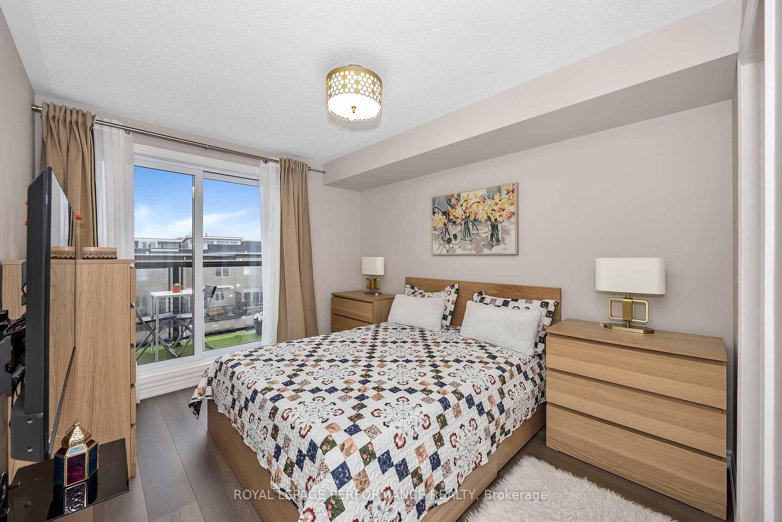547 Ozawa Private • Ottawa, ON photo 14