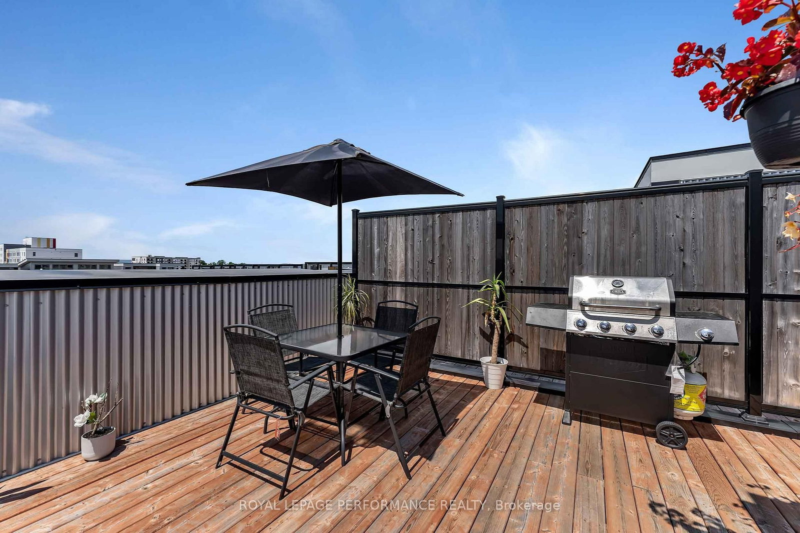 547 Ozawa Private • Ottawa, ON photo 24
