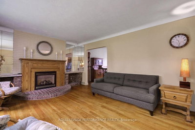 550 Wolffdale Crescent • Ottawa, ON photo 9