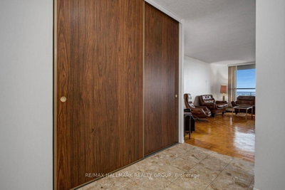 505 St Laurent Boulevard • #2204 • Ottawa, ON photo 5