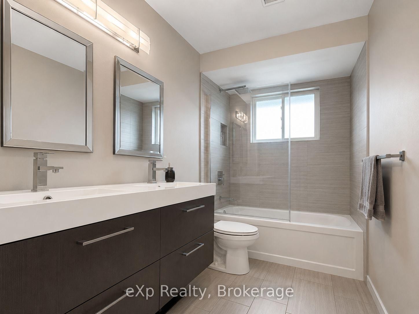 209 15th Avenue • Hanover, ON photo 14