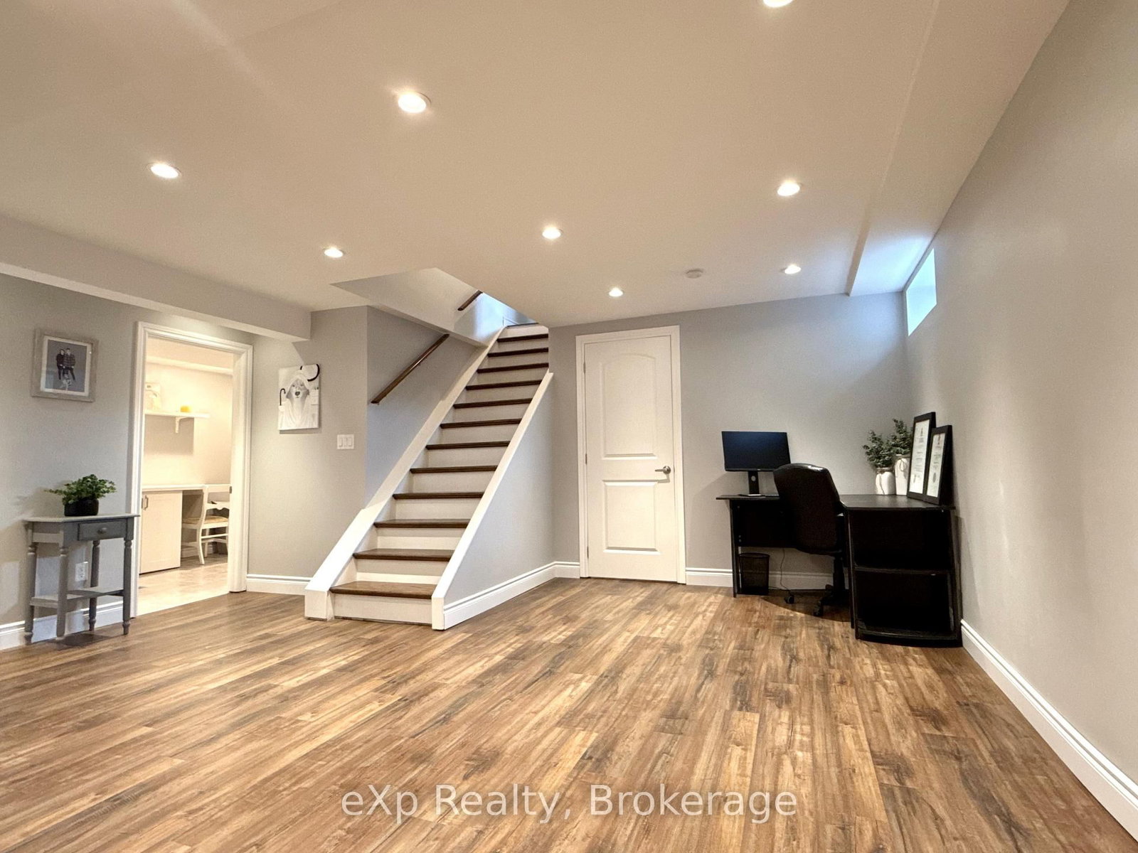 209 15th Avenue • Hanover, ON photo 15