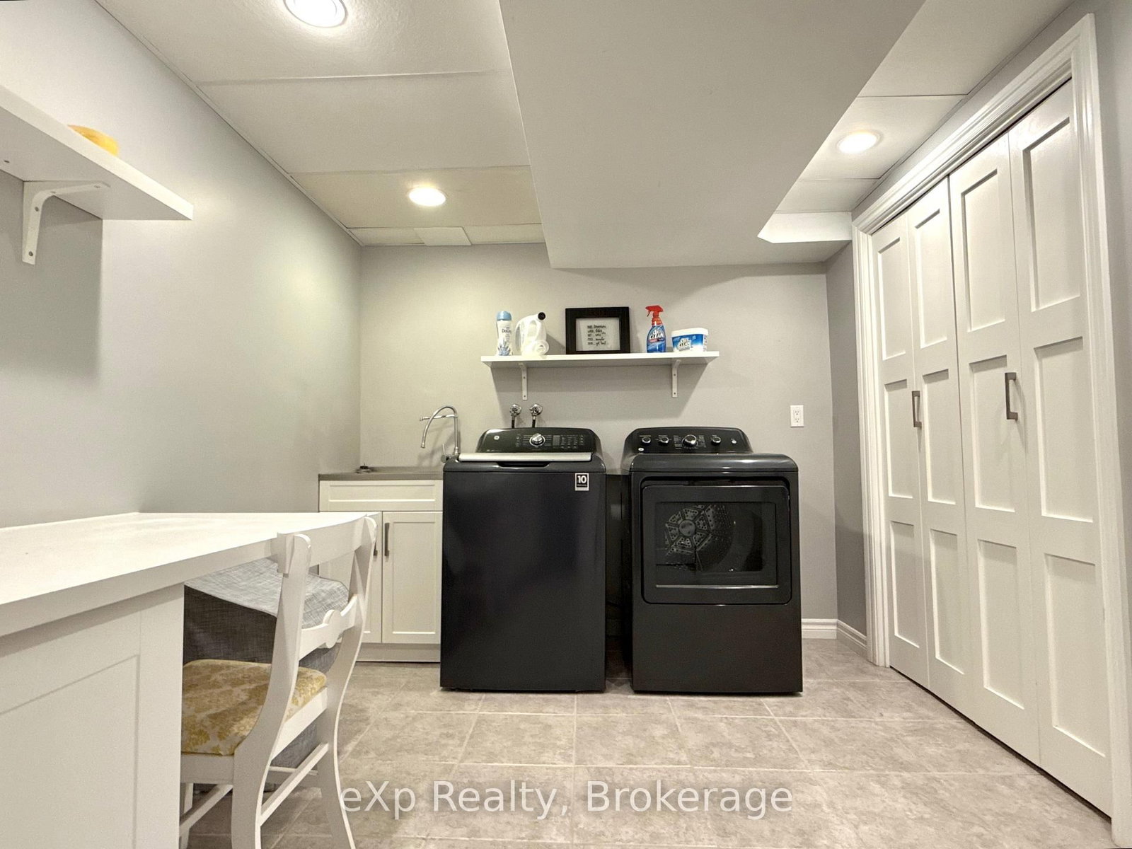 209 15th Avenue • Hanover, ON photo 19