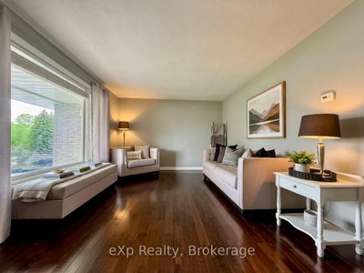 209 15th Avenue • Hanover, ON photo 5
