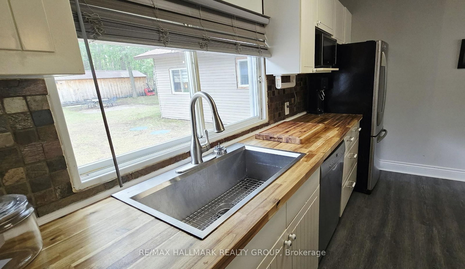 1153 Bayview Drive • Ottawa, ON photo 17
