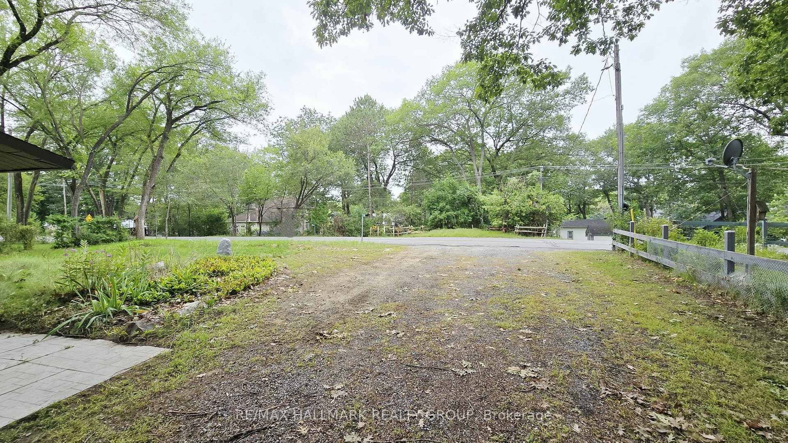 1153 Bayview Drive • Ottawa, ON photo 35