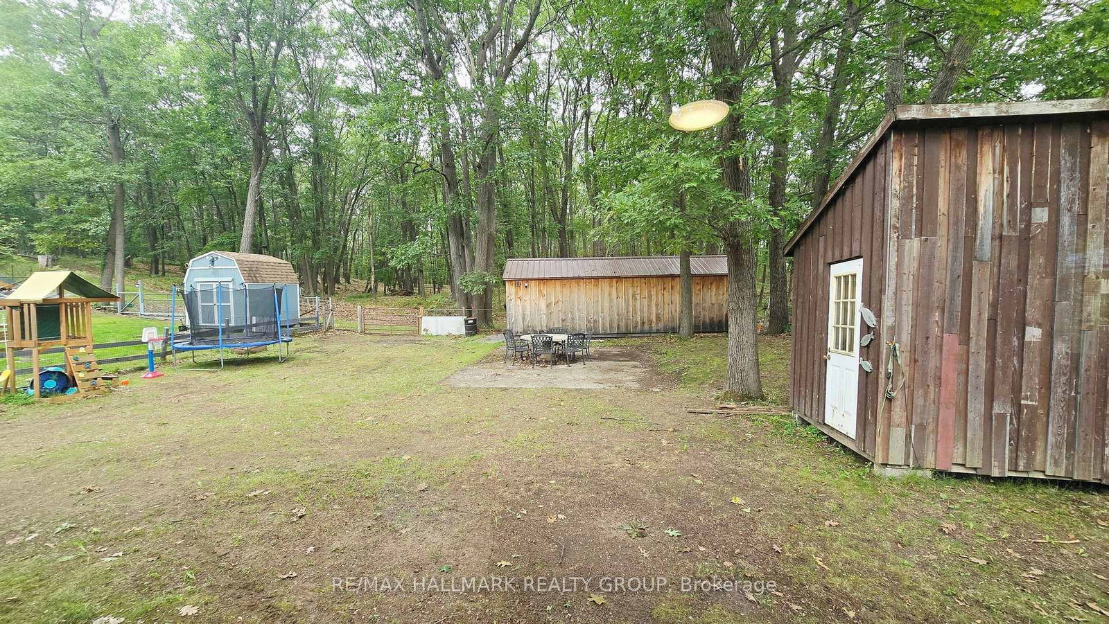 1153 Bayview Drive • Ottawa, ON photo 4