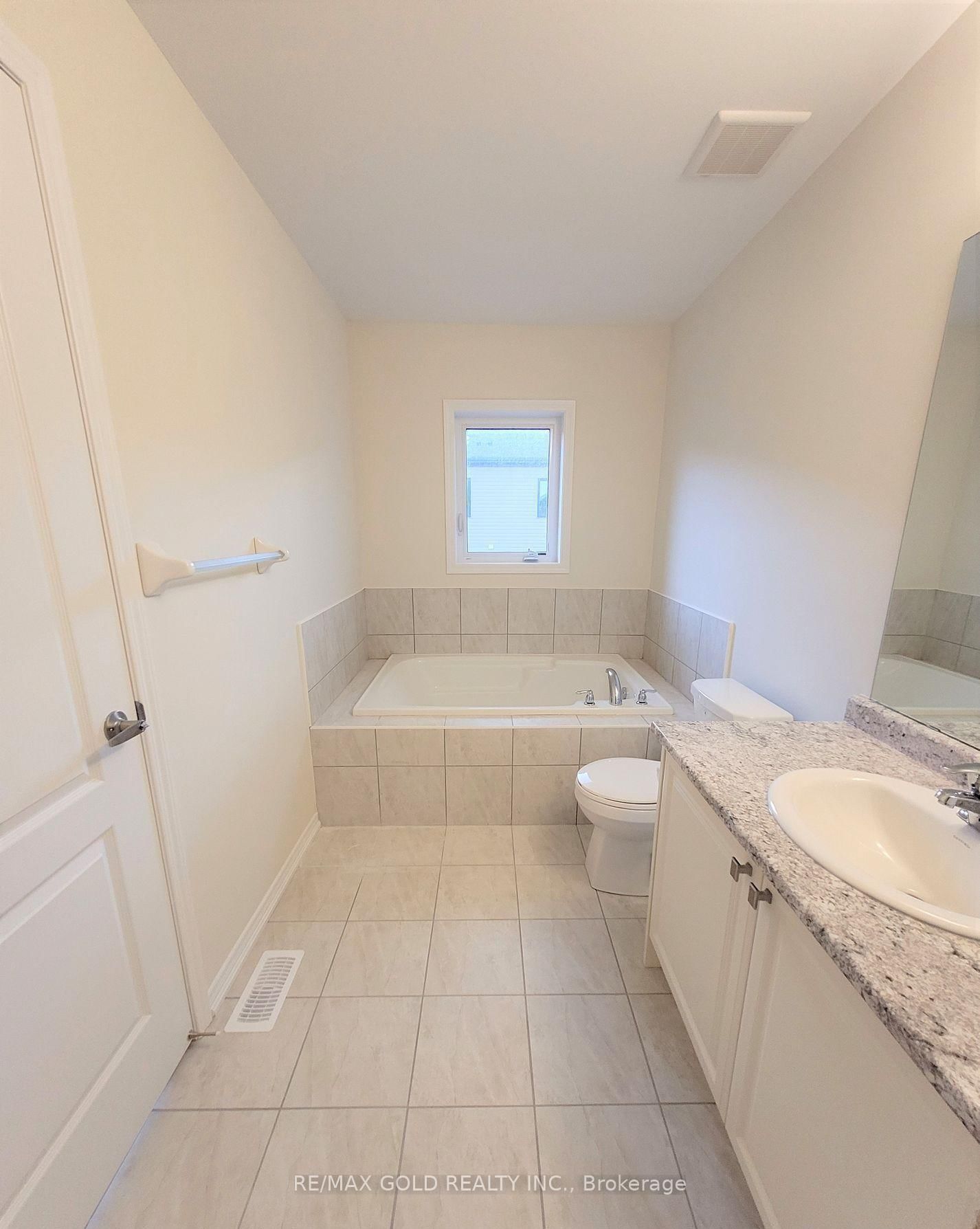11 Amos Avenue • Brantford, ON photo 14
