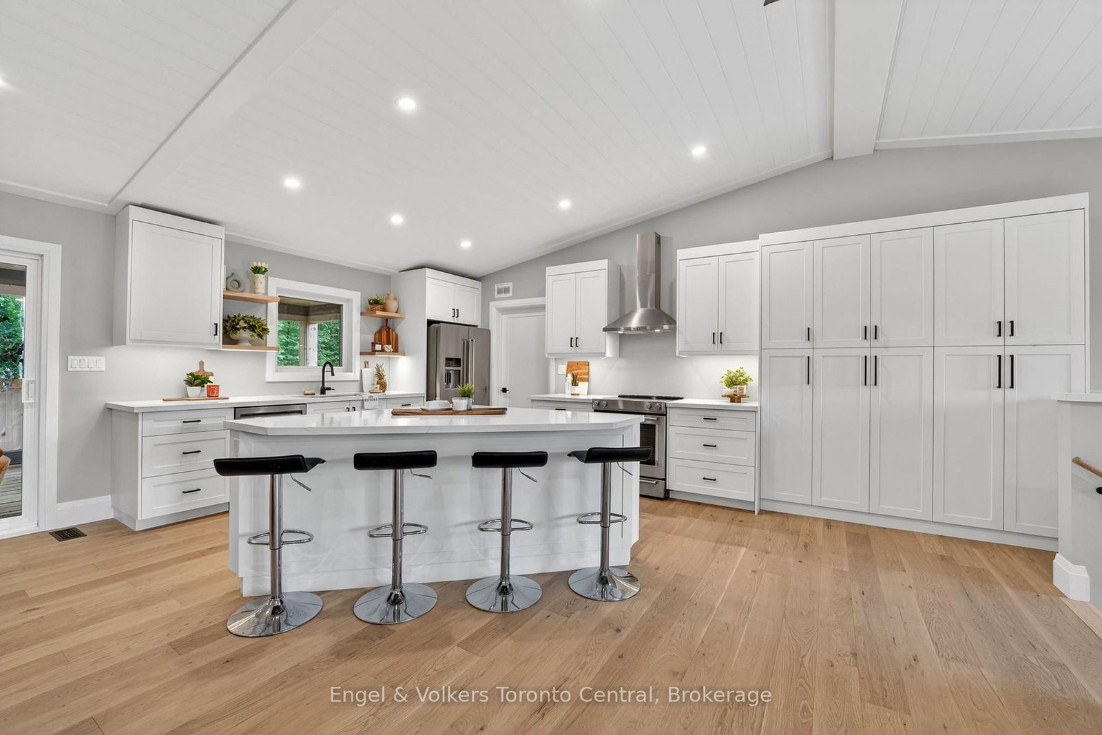1093 Highway 141 Drive • Seguin, ON photo 10
