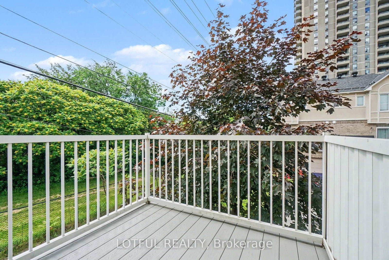 68 Metropole Private • Ottawa, ON photo 15